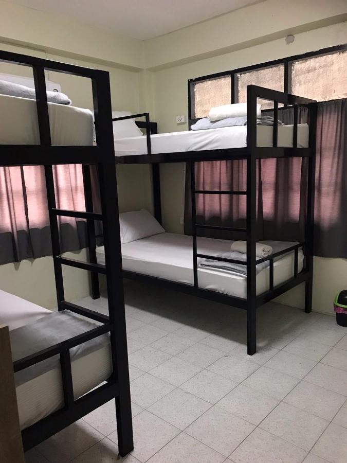 Holiday Phangan - Hostel & Bar Thongsala Ngoại thất bức ảnh