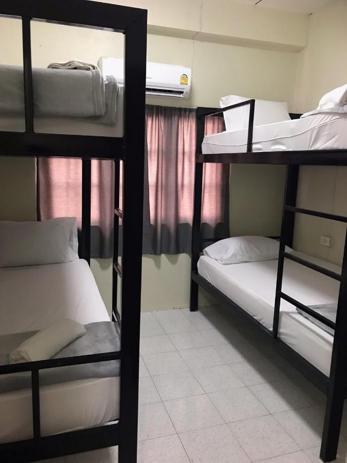 Holiday Phangan - Hostel & Bar Thongsala Ngoại thất bức ảnh